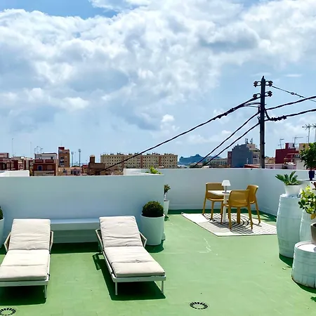 Gasthof En Playa Malvarrosa Con Bano Privado -no Ac- *